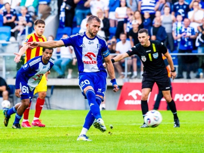 Kolejny beniaminek wygrywa! Wisła lepsza od wykartkowanej Korony