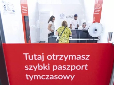 Szybki paszport tymczasowy na lotnisku w Gdańsku. Ile już ich wydano?
