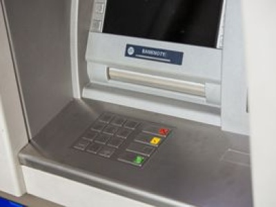 Limit wpłat na konto. Wrzucisz więcej? Bank zawiadomi skarbówkę
