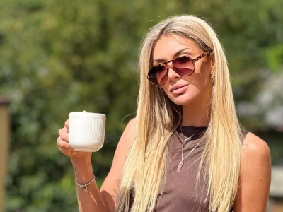 Małgorzata Główka: zachwyca urodą i letnią stylizacją podczas wizyty u rodziców