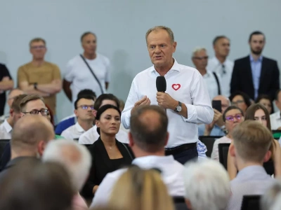 Tusk poproszony o 