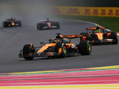 Dublet McLarena w GP Belgii 2025 rozegranym na przesychającym torze