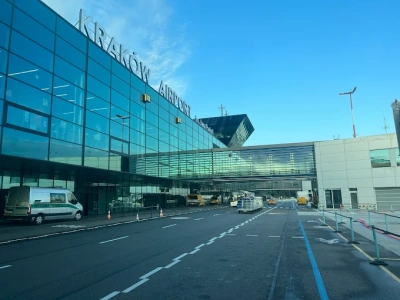 Rewolucja na lotniskach: limit 100 ml do likwidacji. Kraków Airport czeka na certyfikację