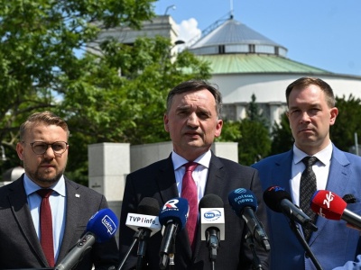 Ziobro składa zawiadomienie do prokuratury. 