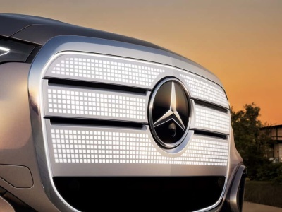 Elektryczny Mercedes GLC przybywa z ogromnym i podświetlanym grillem