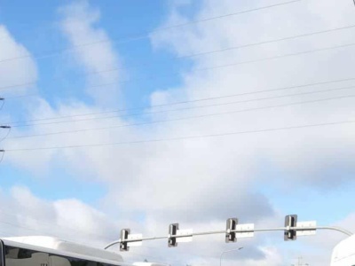 Zderzenie z autobusem, tramwaj wykolejony. Są poszkodowani