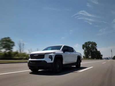 Chevrolet Silverado EV z zasięgowym rekordem świata