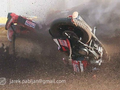 Żużel. Wpakował rywala w bandę i prowokował kibiców! Junior Motoru ukarany czerwoną kartką!