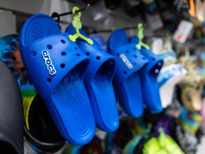 Microsoft zaskoczył. Wypuścił buty Crocs z Windows XP