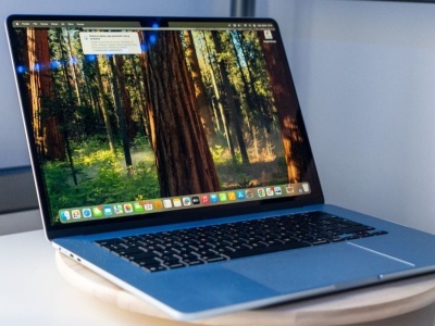 Nowa funkcja w laptopach Apple'a. Ucieszą się podróżujący