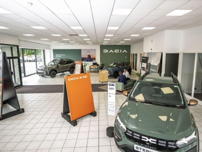 Dacia otwiera nowy salon sprzedaży w Swindon. Milionowa inwestycja