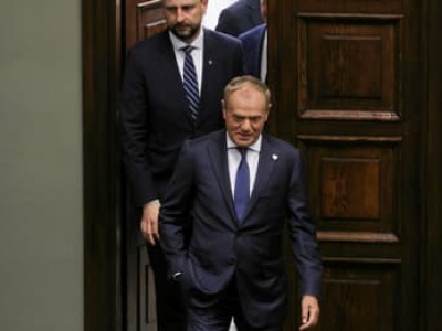 Premier ogłasza „złote czasy na polskiej kolei”