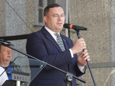 69 mln zł dla rolników poszkodowanych przez pogodę. Minister Krajewski przekierowuje środki z puli refundacyjnej