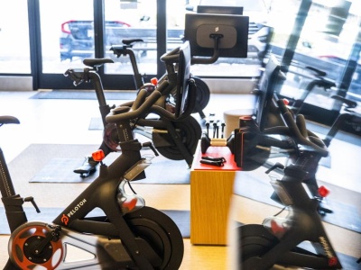 Peloton zwalnia setki pracowników. Restrukturyzacja przynosi pierwsze zyski