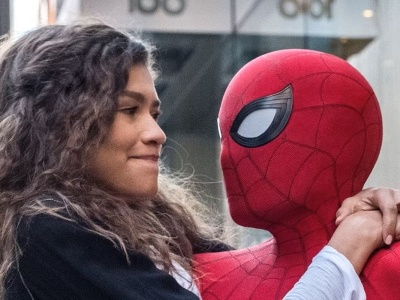 Peter Parker pojedna się z MJ? Nowe zdjęcie z planu Spider-Man: Całkiem nowy dzień coś sugerują