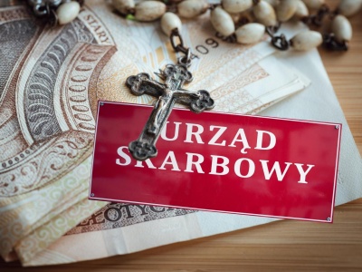Zabiorą na Kościół 8 proc. bezpośrednio z pensji