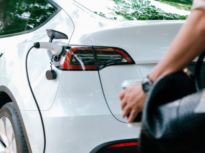 Kilometrówki a elektryki. Resort infrastruktury zapowiada zmiany w przepisach