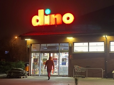 Dino idzie za granicę? Na razie chce wysyłać tam ten jeden produkt