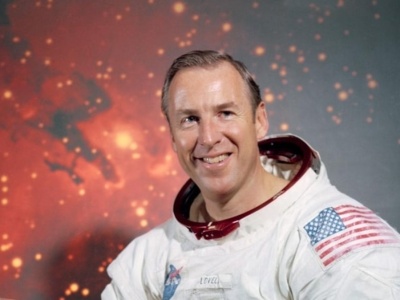 Nie żyje dowódca Apollo 13, Jim Lovell. Był obecny przy 
