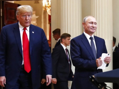 Bloomberg: USA i Rosja omawiają zatrzymanie wojny w zamian za oddanie przez Ukrainę Donbasu i Krymu