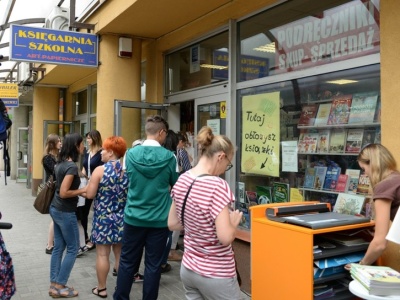 ZUS już wysyła dodatkowe pieniądze rodzicom. Wystarczy wypełnić krótki wniosek