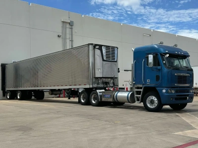 Freightliner Argosy kupiony do pracy – nietypowy „cabover” zastąpił Volvo z 3 milionami