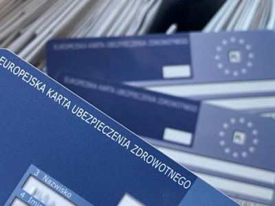 Mam mObywatela, a na wyjazdy i tak muszę zabierać dodatkową kartę. To powinno się zmienić [OPINIA]