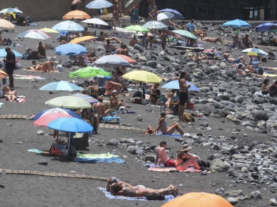 Fala upałów uderzy w Wyspy Kanaryjskie. AEMET wydał alert
