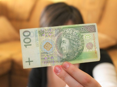 100-złotowy banknot sprzedano za prawie 23 tys. zł. Te szczegóły zwiększają wartość na aukcjach