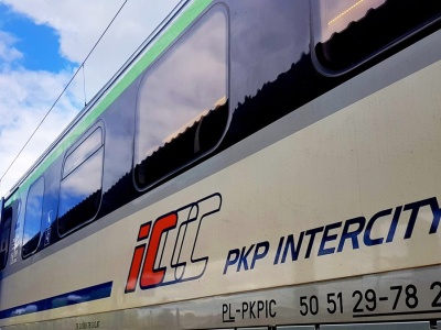 Pociągi PKP Intercity pojadą 320 km/h. Co z przetargiem?