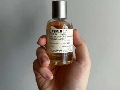 Najpiękniejsze perfumy z jaśminem w roli głównej na jesień 2025