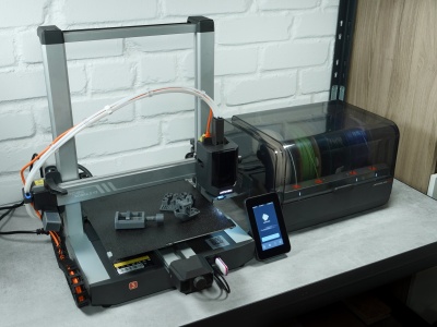 Recenzja Anycubic Kobra 3 V2 Combo: Drukarka 3D pomiędzy geniuszem plug-and-play a strefą konstrukcyjną dla majsterkowiczów