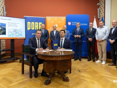 Podpisanie umów na rozbudowę DK nr 22 oraz na obwodnicę Bobolic [ZDJĘCIA]