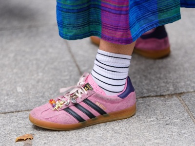 Te buty będą absolutnym hitem jesieni 2025. Jak je stylizować?