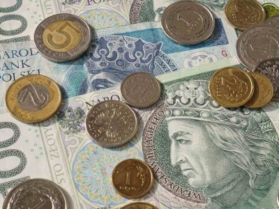 Czym jest marża odsetkowa? To przez nią Polacy mają najdroższe kredyty w UE