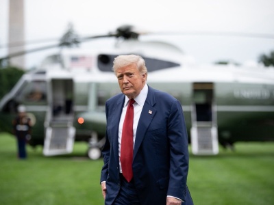 Trump nie chce drażnić smoka. Dalej będą obowiązywać niższe cła na towary z Chin