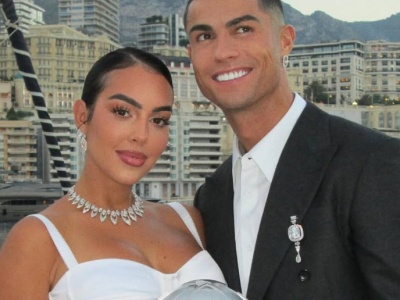 Cristiano Ronaldo oświadczył się ukochanej. Wybrał gigantyczny diament wart nawet 5 milionów dolarów