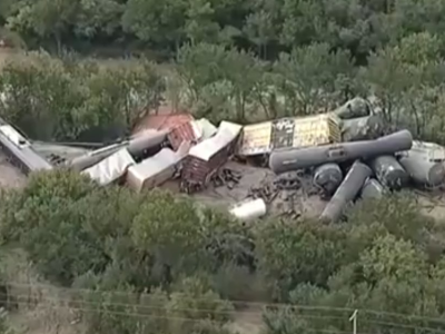 Katastrofa kolejowa w Teksasie. “W cysternach materiały niebezpieczne”