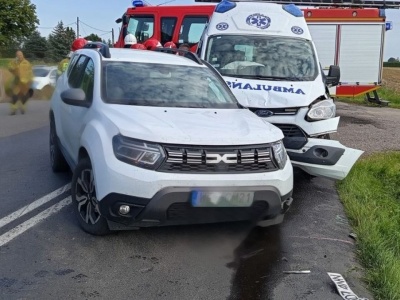 Wypadek i utrudnienia na DW163