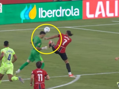 Brutalny faul w meczu Barcelony. Sędzia musiał pokazać czerwoną kartkę
