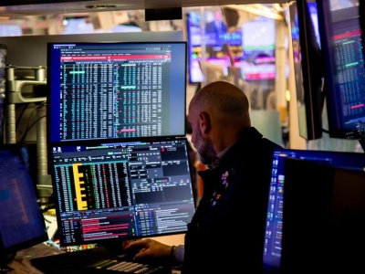 Minimalne zmiany indeksów w USA. Rekord S&P500