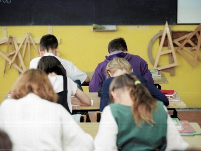Innowacyjny pomysł w szkołach w Wielkiej Brytanii. Rodzice są oburzeni. 