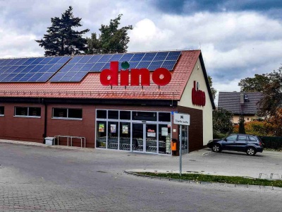 Tylko za 19,99 zł w Dino. Polacy kupują i… chcą jechać w tym do Wilanowa
