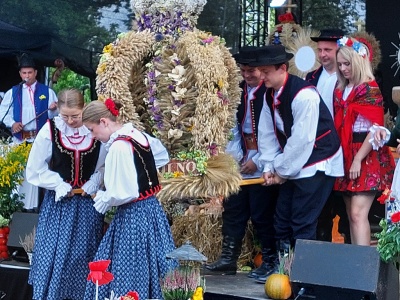 Bogate wieńce, tradycja i duma z tożsamości. To już 18. dożynki w gminie Korzenna [ZDJĘCIA]