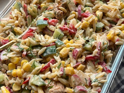 Sałatka makaronowa z kurczakiem