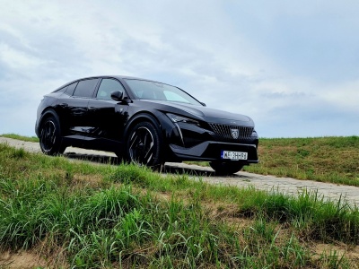 Test: Peugeot 408 phev 225 KM – gdzieś go już widziałem