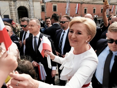 Polacy wybrali najlepszą pierwszą damę. W sondażu kompletna dominacja