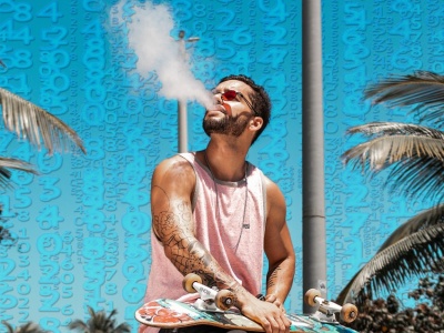 „Czyste” e-papierosy mogą być bardziej szkodliwe, niż aromatyzowane