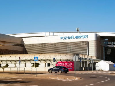 Słonecznik znakiem rozpoznawczym. Na lotnisku w Poznaniu obsłużą indywidualnie