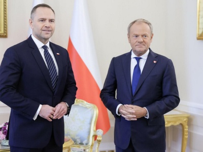 Tusk tłumaczy się z nieobecności Polaków w Białym Domu